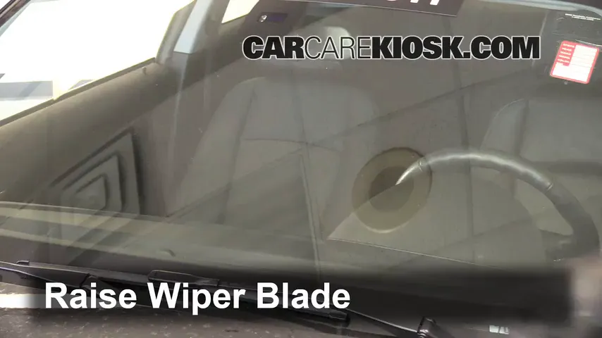 2011 BMW 128i 3.0L 6 Cyl. Coupe Windshield Wiper Blade (Front)